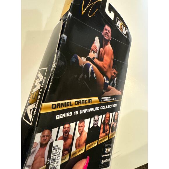 AEW Unrivaled DANIEL GARCIA Wrestling Figure Series 15 #148 ROH Title Belt MOC - Picture 7 of 8